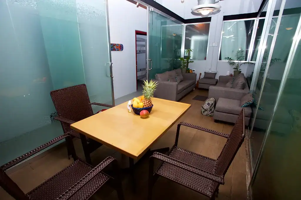 communal space at hostel auikyani in cozumel