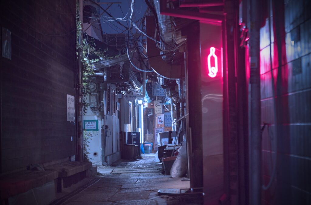 dark alleyway with a few lights in Insadong neighbourhood in Seoul 
