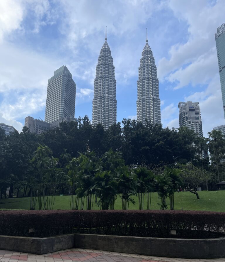 views of the Petronas Towers in KLCC Park in Kuala Lumpur, Malaysia / best cheap things to do in Kuala Lumpur