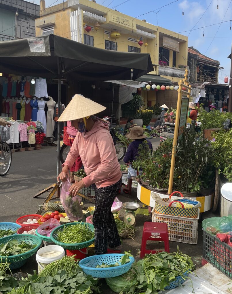 hoi an morning market